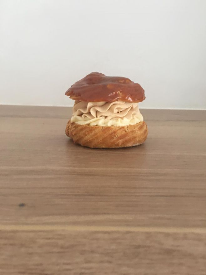 Váš nejžádanější zákusek-karamelový větrník